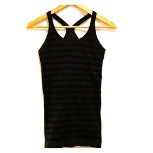 Lululemon women’s tank